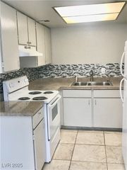 4988 Newport Cove Drive A, Las Vegas, NV 89119