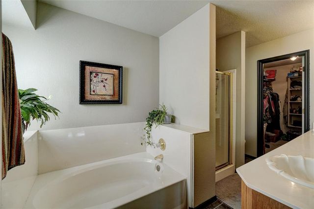 3201 Walnut Road, Norman, OK 73072
