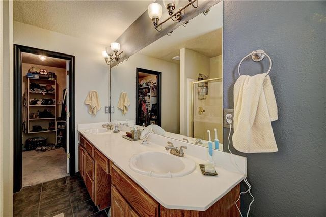 3201 Walnut Road, Norman, OK 73072