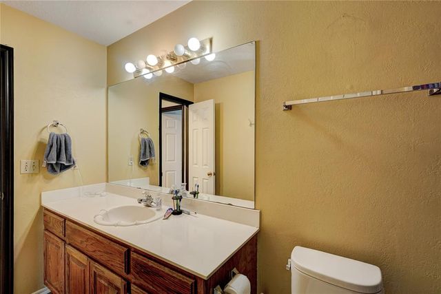 3201 Walnut Road, Norman, OK 73072