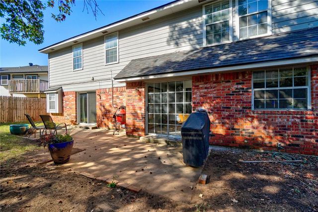 3201 Walnut Road, Norman, OK 73072