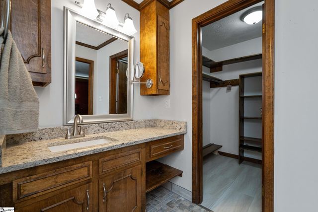 328 Eastcliffe Way, Greenville, SC 29611