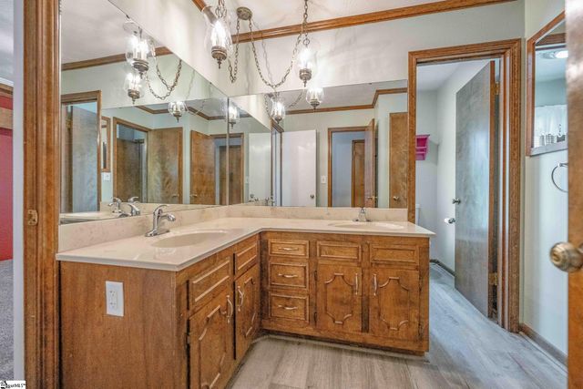 328 Eastcliffe Way, Greenville, SC 29611