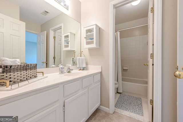 4454 Woodford Pass NE, Roswell, GA 30075