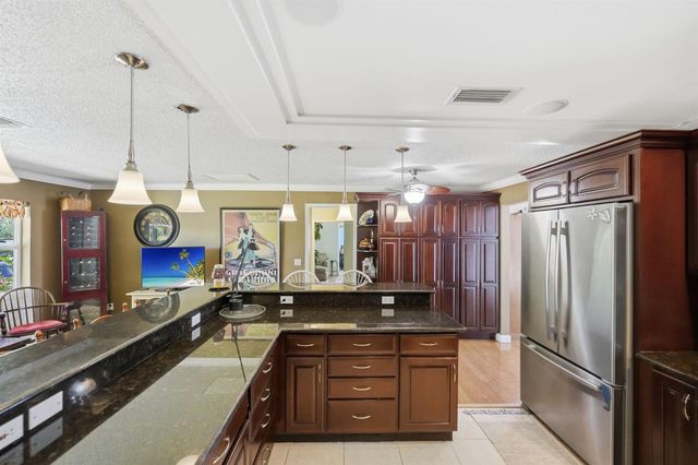108 Carlisle Lane, Port St. Lucie, FL 34952