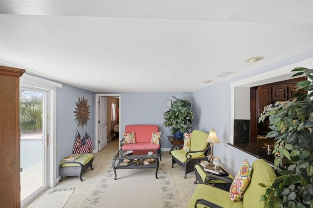 108 Carlisle Lane, Port St. Lucie, FL 34952