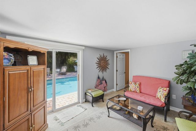 108 Carlisle Lane, Port St. Lucie, FL 34952