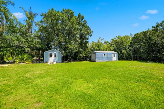 108 Carlisle Lane, Port St. Lucie, FL 34952