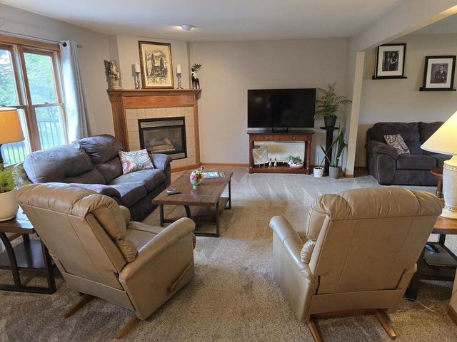 6722 Token Way, Deforest, WI 53532