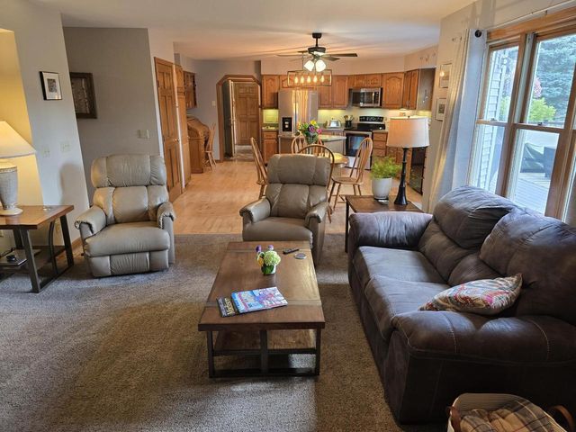 6722 Token Way, Deforest, WI 53532