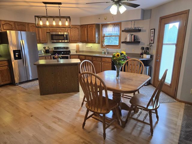 6722 Token Way, Deforest, WI 53532