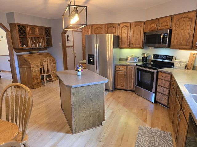 6722 Token Way, Deforest, WI 53532