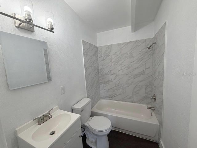 1310 WARRINGTON WAY, Tampa, FL 33619