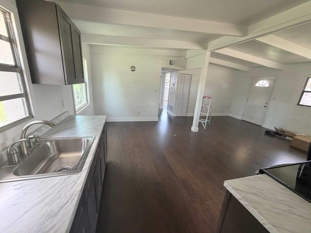 1310 WARRINGTON WAY, Tampa, FL 33619