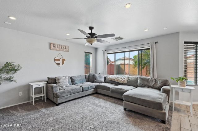 3989 E LOS ALTOS Drive, Gilbert, AZ 85297