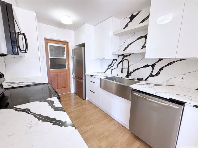 46-44 Puulena Street 812, Kaneohe, HI 96744