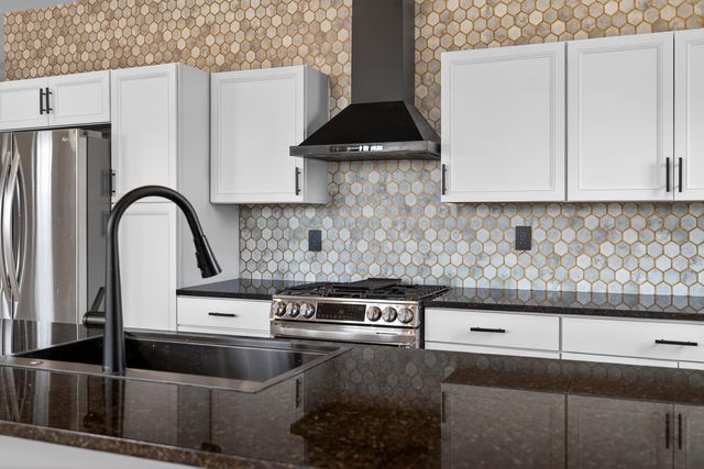 200 Avawam Drive, Richmond, KY 40475