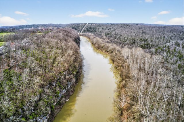 200 Avawam Drive, Richmond, KY 40475