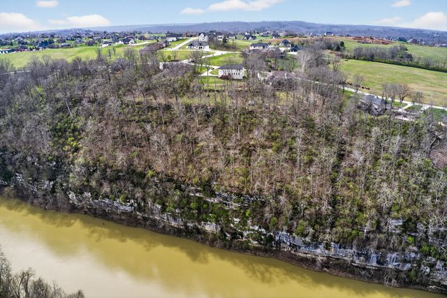 200 Avawam Drive, Richmond, KY 40475