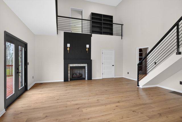 200 Avawam Drive, Richmond, KY 40475