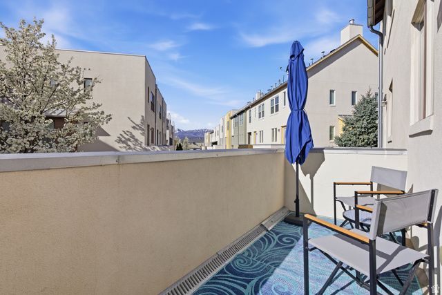 4833 W DAYBREAK PKWY, South Jordan, UT 84009