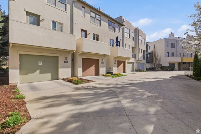 4833 W DAYBREAK PKWY, South Jordan, UT 84009