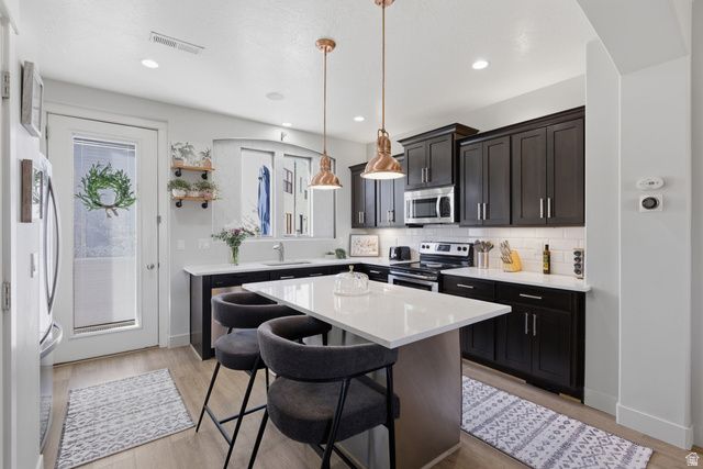 4833 W DAYBREAK PKWY, South Jordan, UT 84009