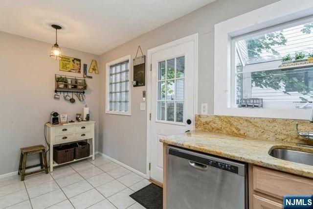 26 Pleasant Avenue, Tenafly, NJ 07670