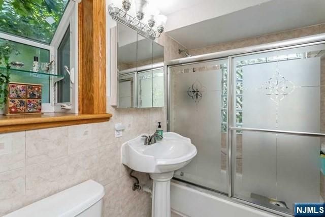 26 Pleasant Avenue, Tenafly, NJ 07670