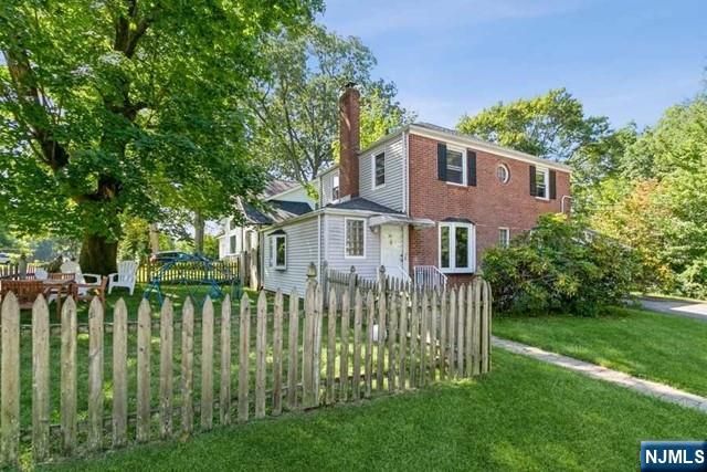 26 Pleasant Avenue, Tenafly, NJ 07670