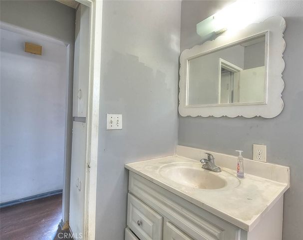 4863 Elizabeth Street, Cudahy, CA 90201