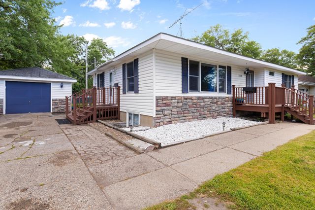 1029 28th Avenue N, Saint Cloud, MN 56303