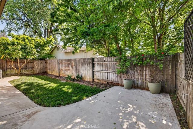 13 Venetian Court, Chico, CA 95973
