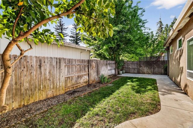 13 Venetian Court, Chico, CA 95973