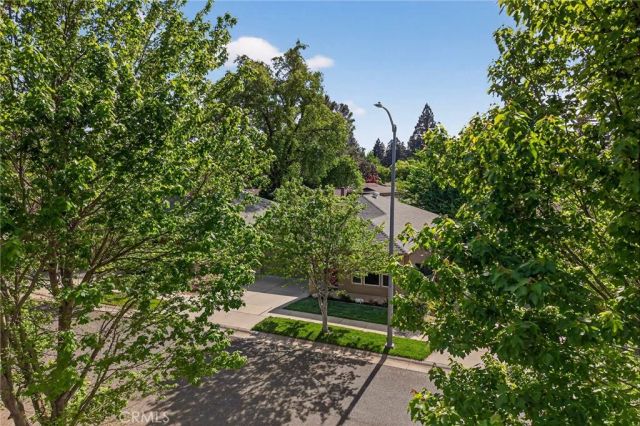 13 Venetian Court, Chico, CA 95973