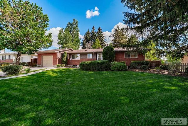 706 E 16th Street, Idaho Falls, ID 83404
