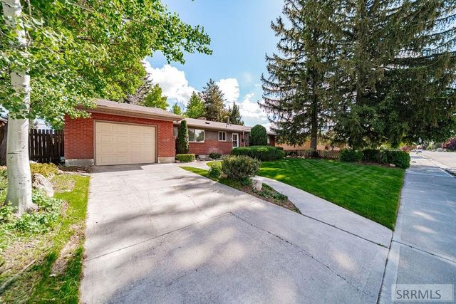 706 E 16th Street, Idaho Falls, ID 83404