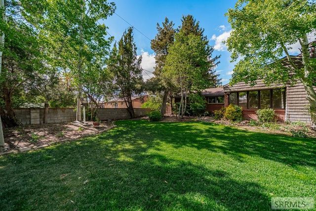 706 E 16th Street, Idaho Falls, ID 83404