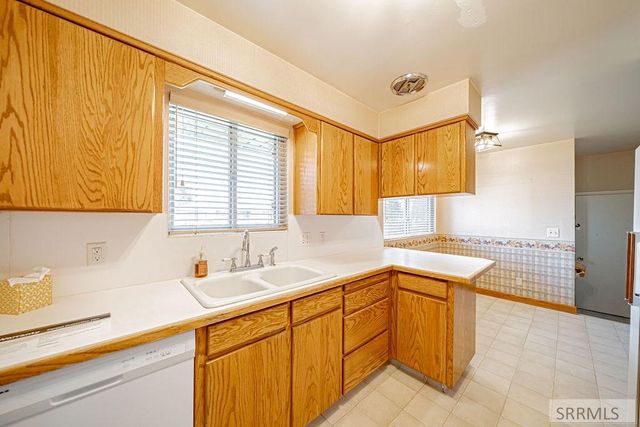 706 E 16th Street, Idaho Falls, ID 83404