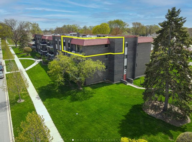 1255 W Prospect Avenue 302, Mount Prospect, IL 60056