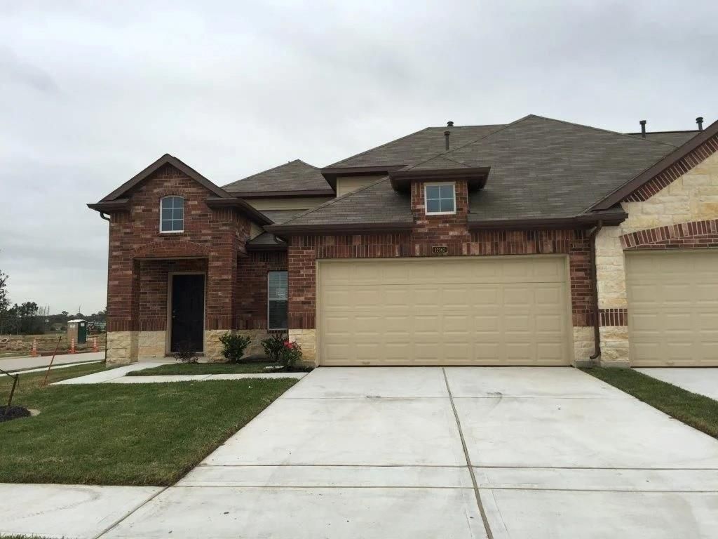 12362 Maura Lane, Houston, TX 77044