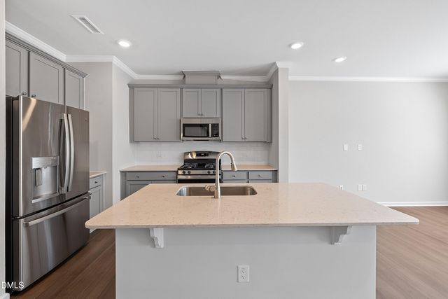 130 Paramount Drive, Smithfield, NC 27577