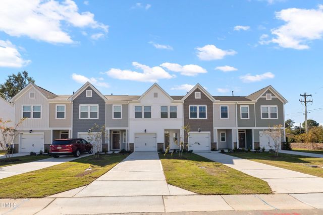 130 Paramount Drive, Smithfield, NC 27577
