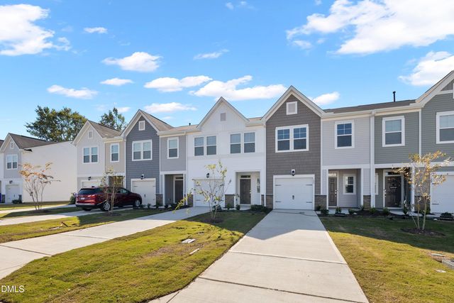 130 Paramount Drive, Smithfield, NC 27577