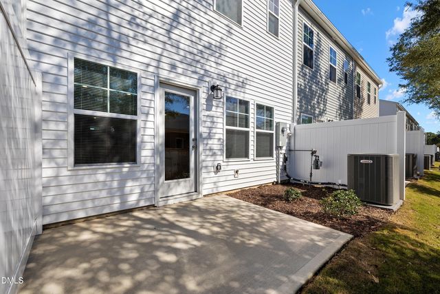 130 Paramount Drive, Smithfield, NC 27577