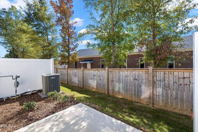 130 Paramount Drive, Smithfield, NC 27577
