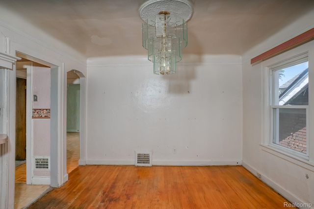 15859 Cloverlawn Street, Detroit, MI 48238