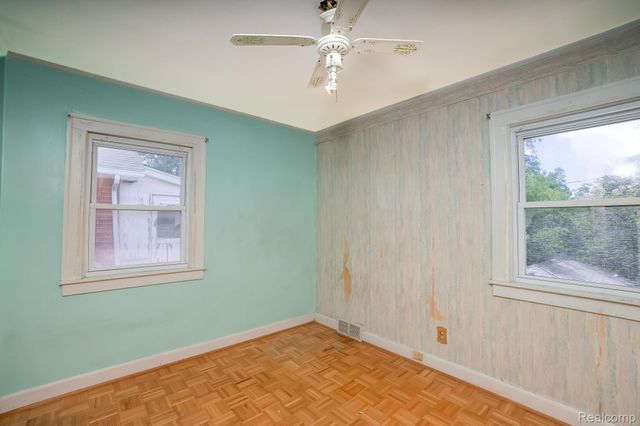 15859 Cloverlawn Street, Detroit, MI 48238