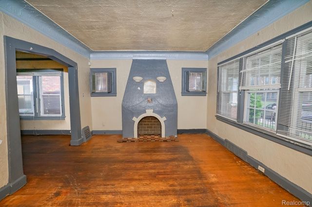 15859 Cloverlawn Street, Detroit, MI 48238