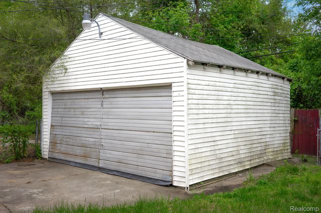 15859 Cloverlawn Street, Detroit, MI 48238